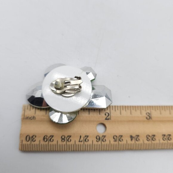 Vintage 1980s Green Clear Acrylic Clip-On Earrings With Faceted Gemstone Design - Picture 5 of 5